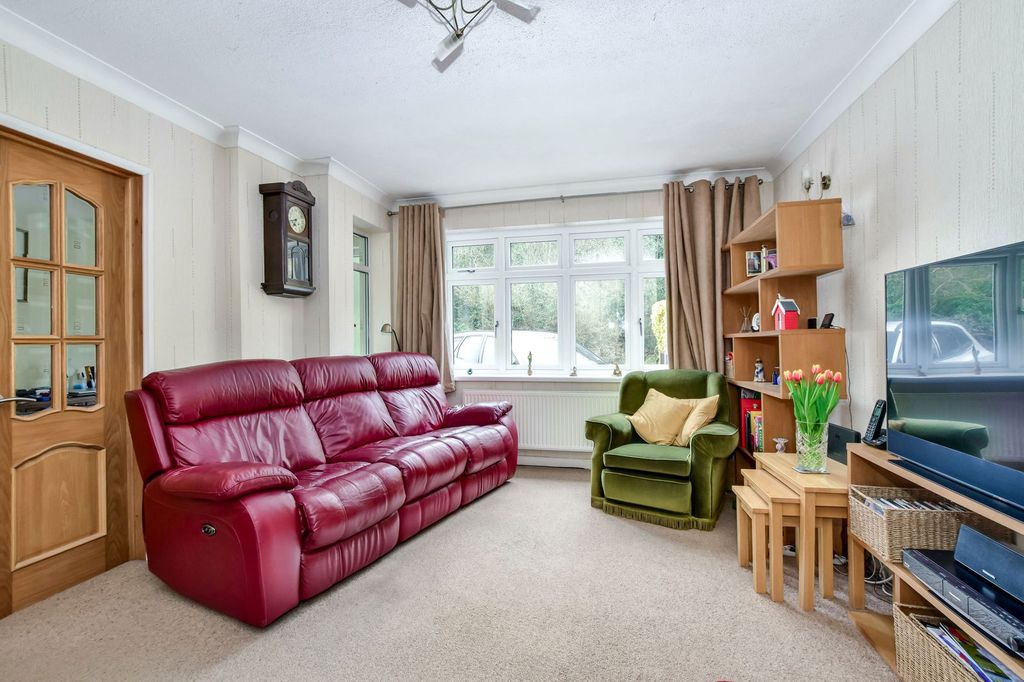Property photo 3 of 14