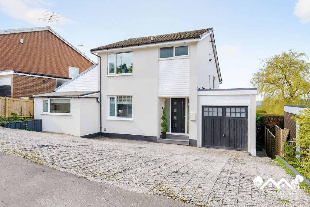 Property photo 1 of 48