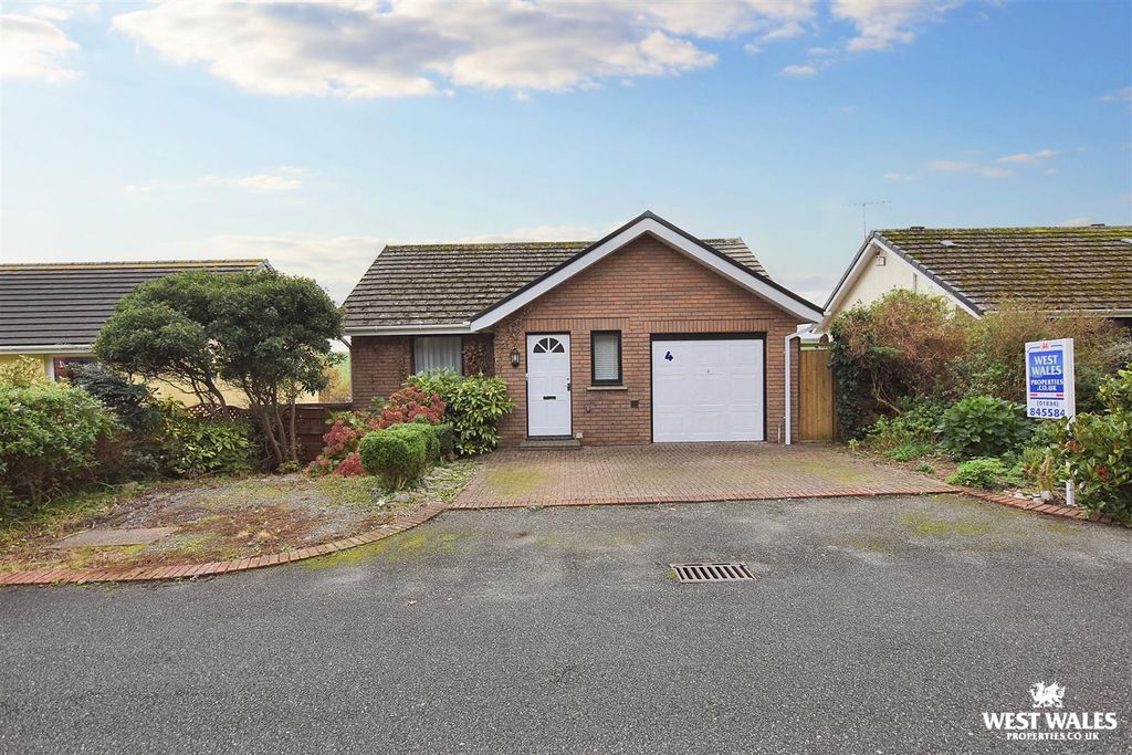 Property photo 2 of 22 21.Jpg