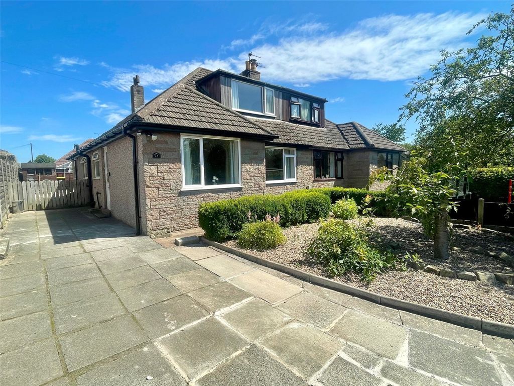 Property photo 1 of 19 External