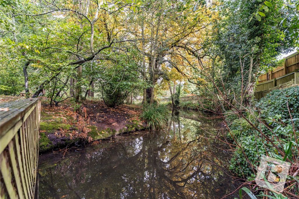 Property photo 2 of 60 Rear Garden