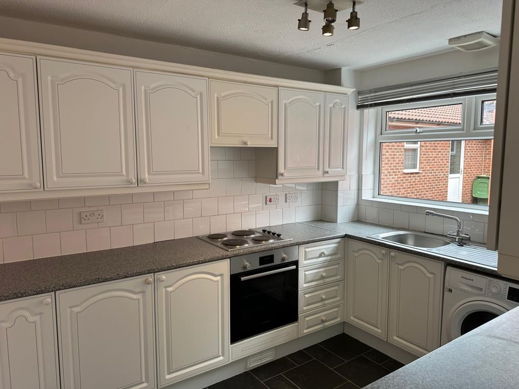 Property photo 3 of 12 Img_8129