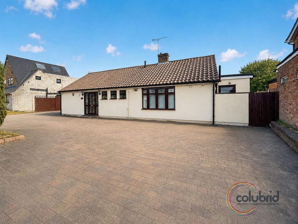 Property photo 1 of 29