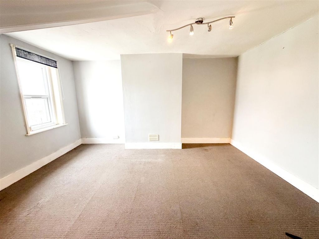 Property photo 3 of 6 Img_8198.Jpg