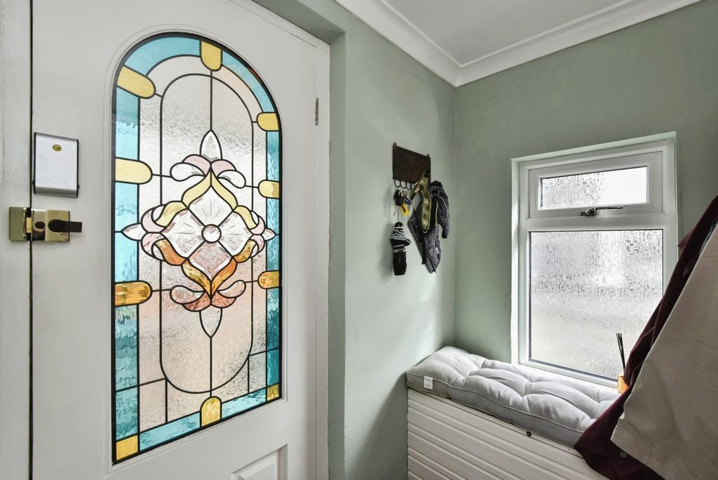 Property photo 2 of 19 Pbox-Img.Jpg