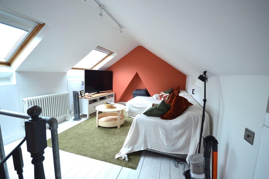 Property photo 2 of 15 2