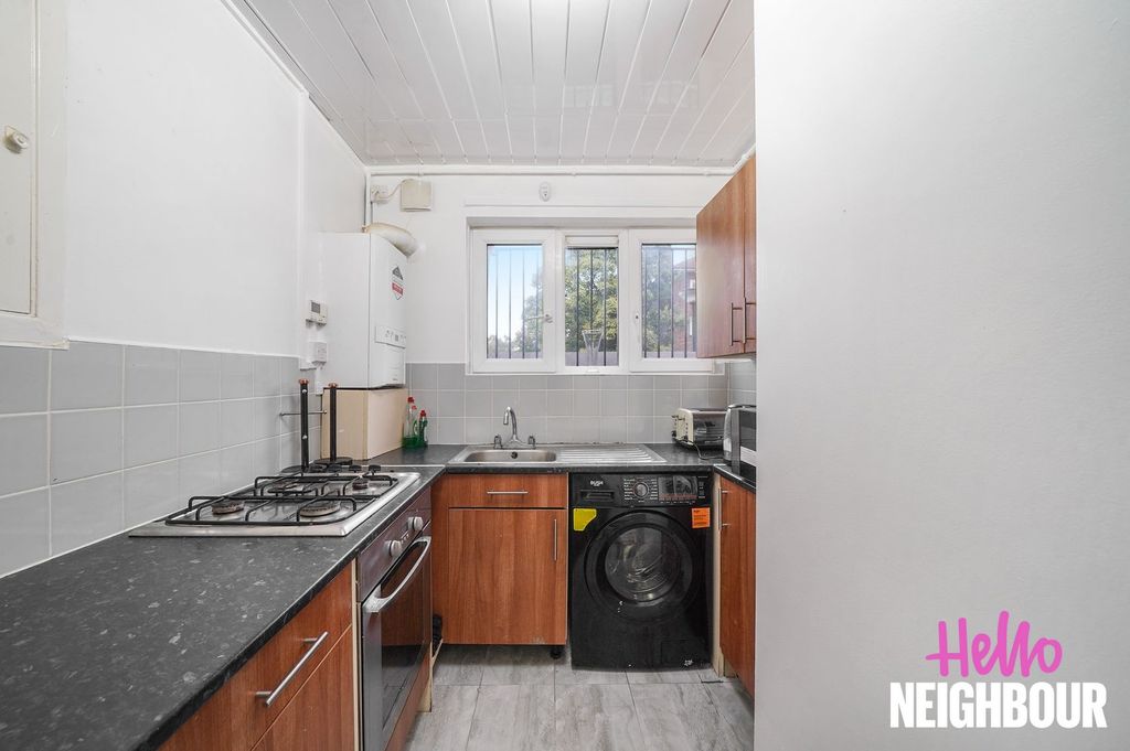 Property photo 3 of 12 Photo 2