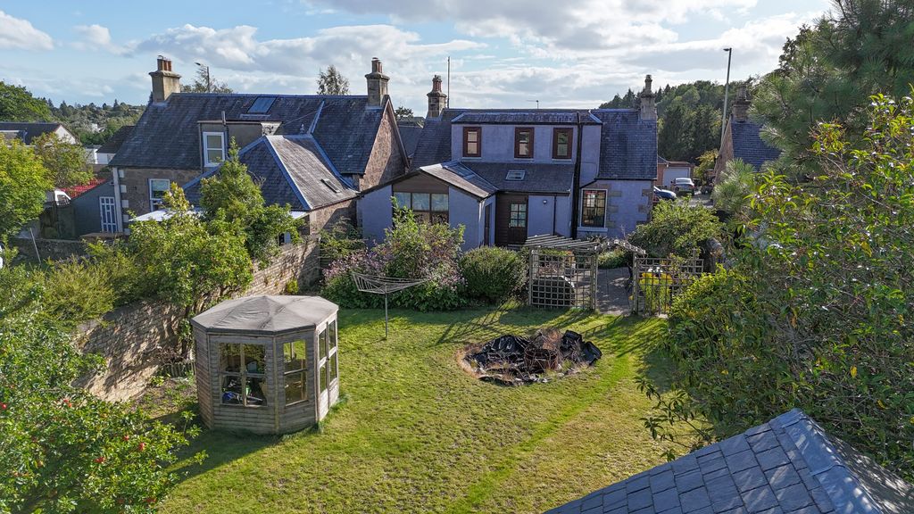 Property photo 1 of 33 Muhj9012
