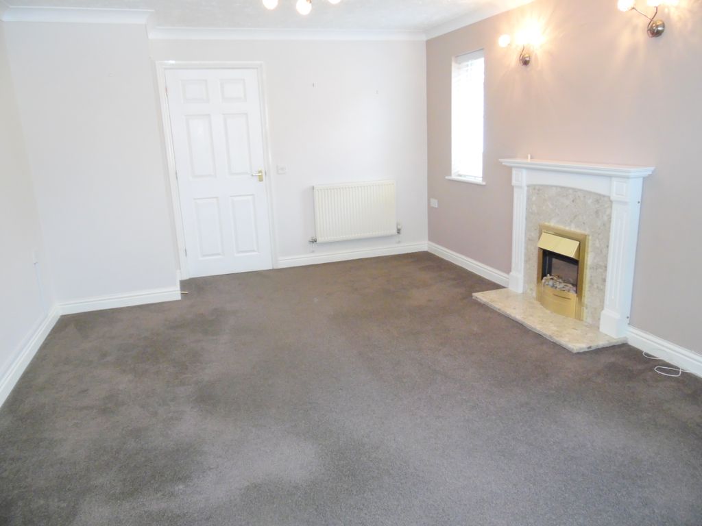 Property photo 3 of 40 Lounge