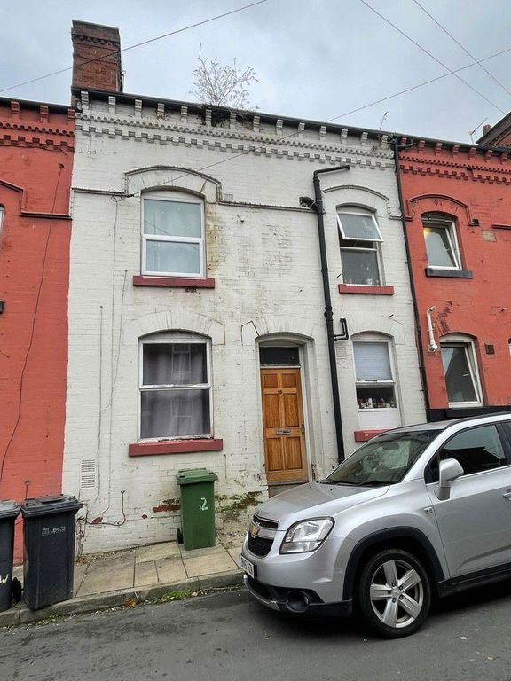 Property photo 1 of 1