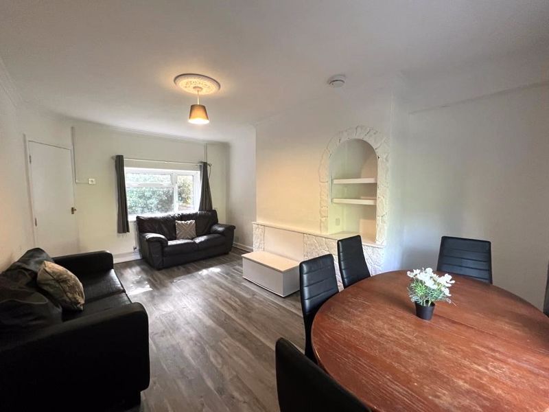 Property photo 1 of 10 Photo 21