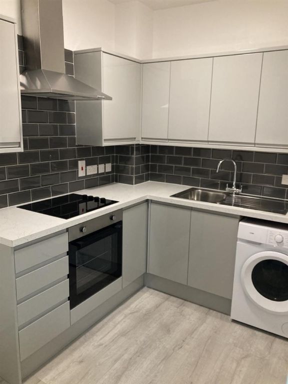 Property photo 3 of 4 33Dd4E86-Bbb4-4F5A-8F3A-9622A959860F.Jpg