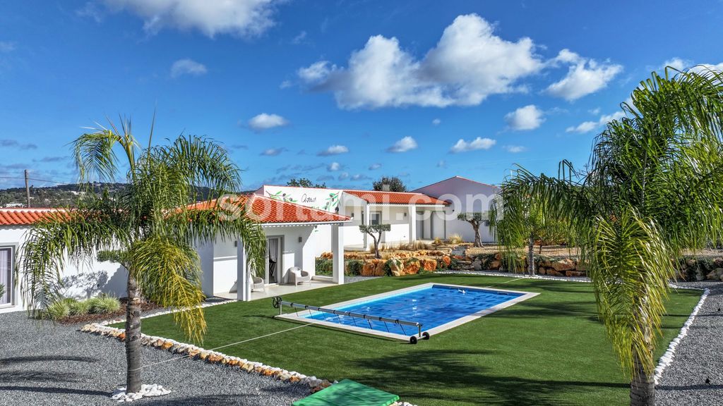 Property photo 2 of 53