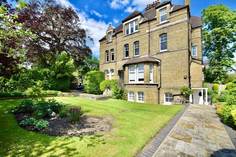 Property photo 1 of 11 Photo 11