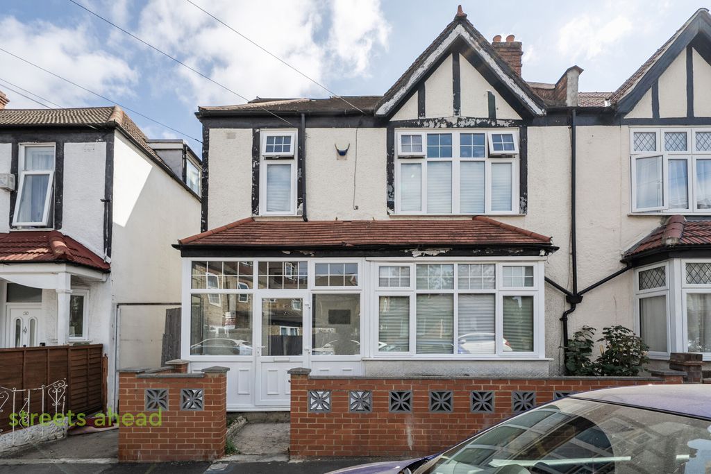Property photo 1 of 11 E15d1623-F5E8-42c...