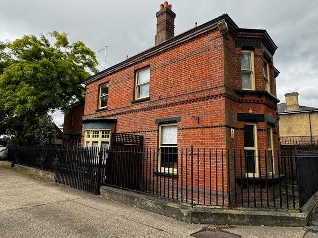 Property photo 3 of 4