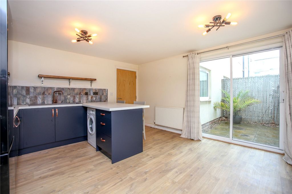 Property photo 3 of 10 Picture No. 25