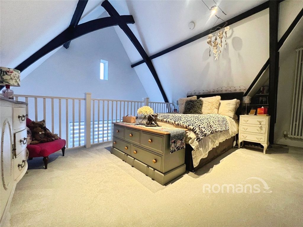 Property photo 3 of 20 Picture No. 05