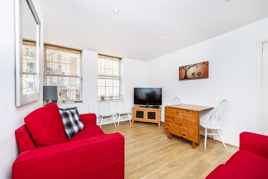 Property photo 2 of 9 Highres2450570.Jpg