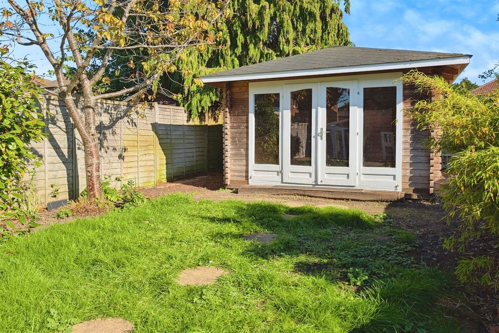 Property photo 3 of 19 (Main)