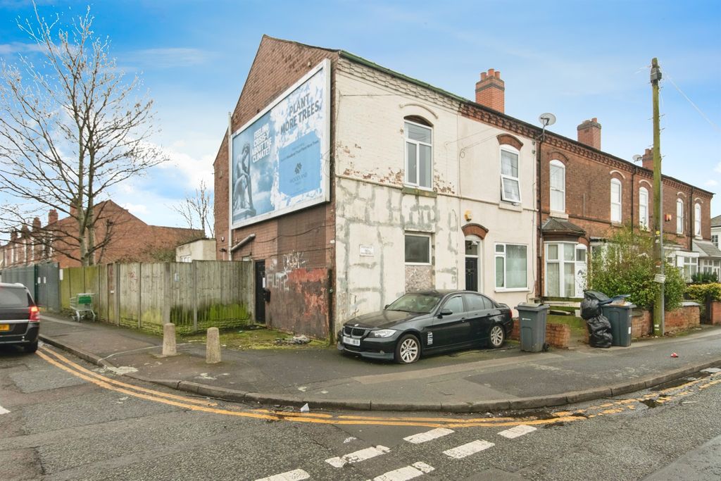 Property photo 1 of 18