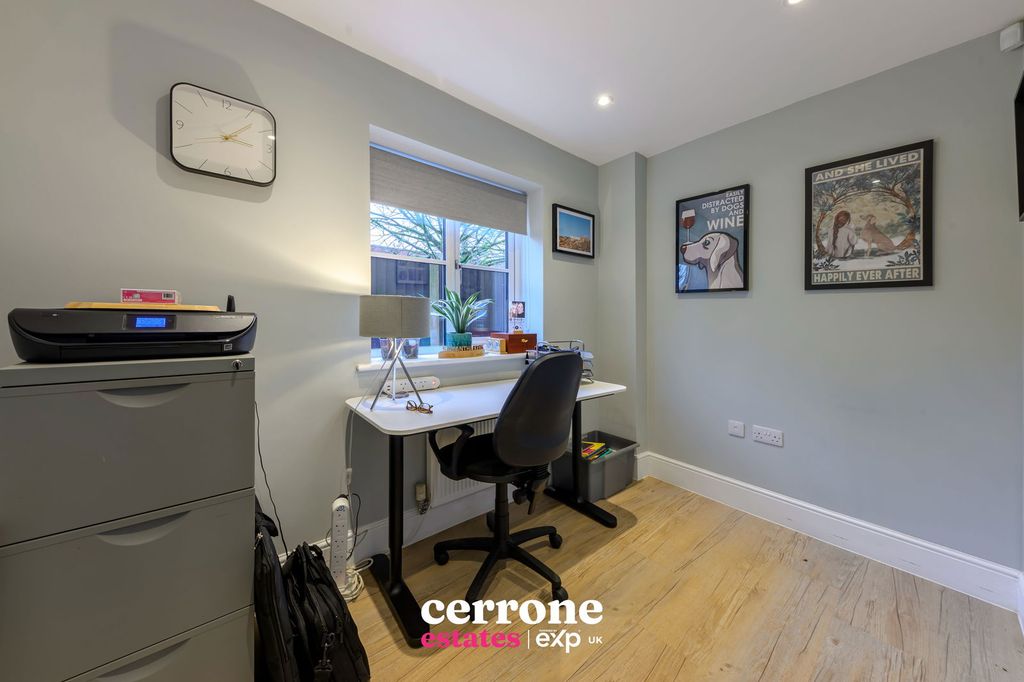 Property photo 3 of 31