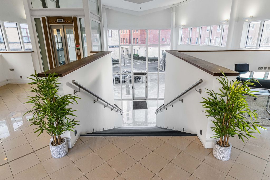 Property photo 2 of 22 1671909