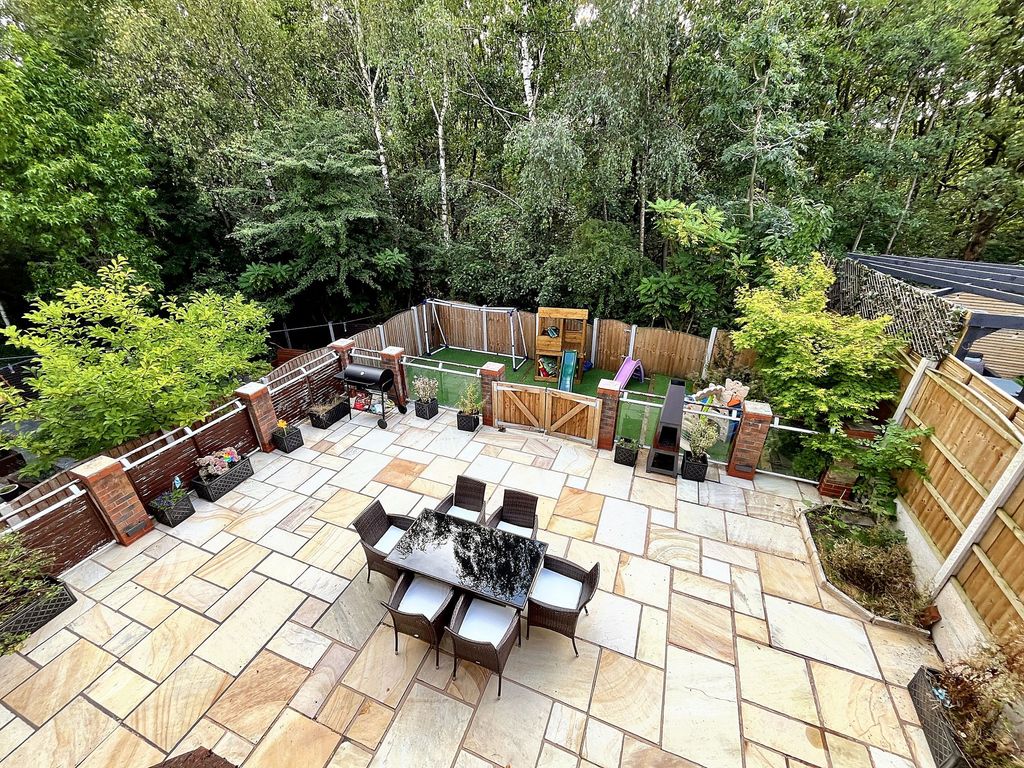 Property photo 3 of 47