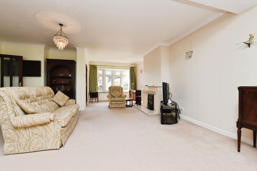 Property photo 3 of 25 Pbox-Img.Jpg