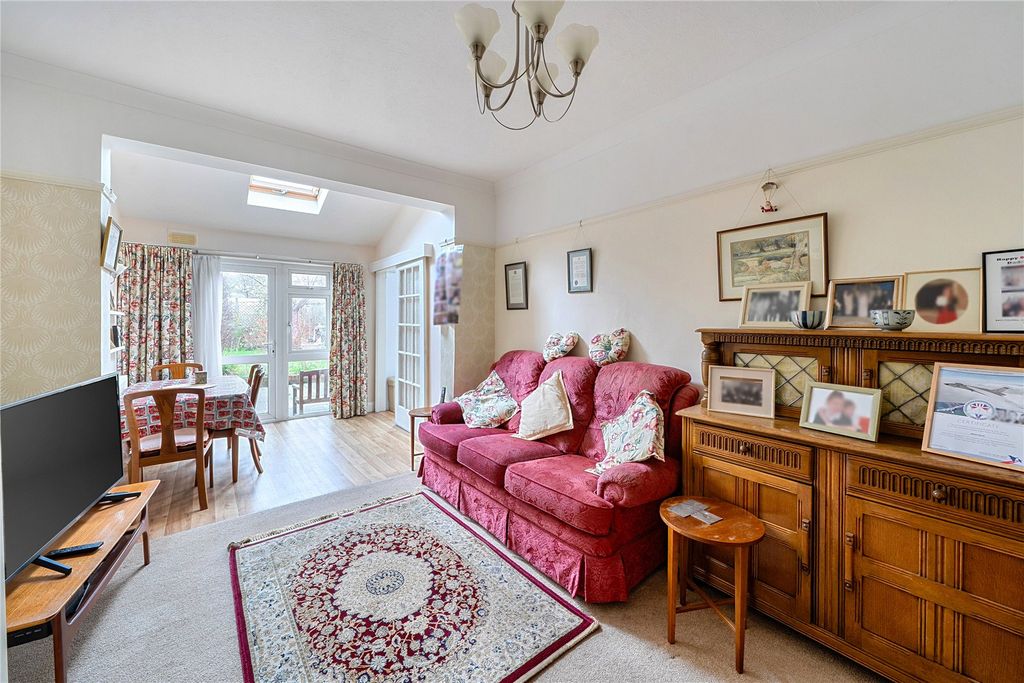 Property photo 3 of 18 Picture No. 11