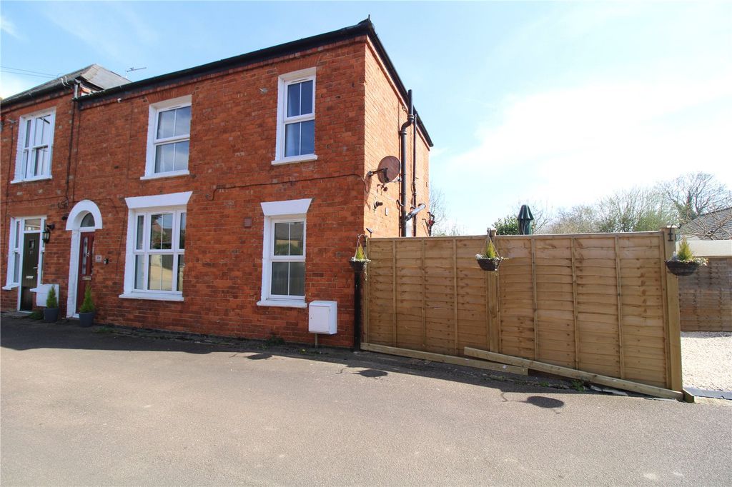 Property photo 1 of 21