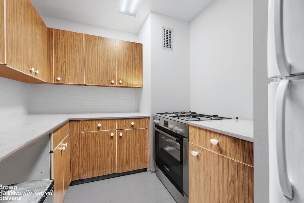 Property photo 3 of 6 <Alttext/>