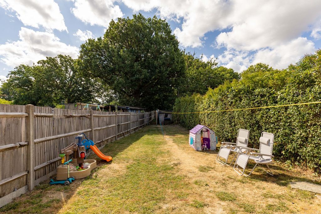Property photo 2 of 24