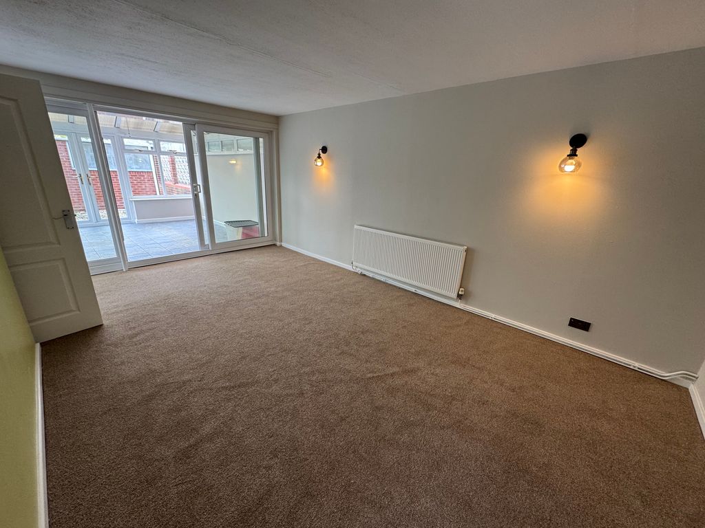 Property photo 2 of 29