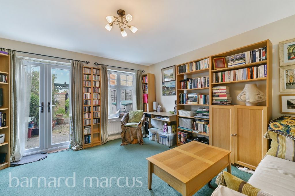 Property photo 3 of 12