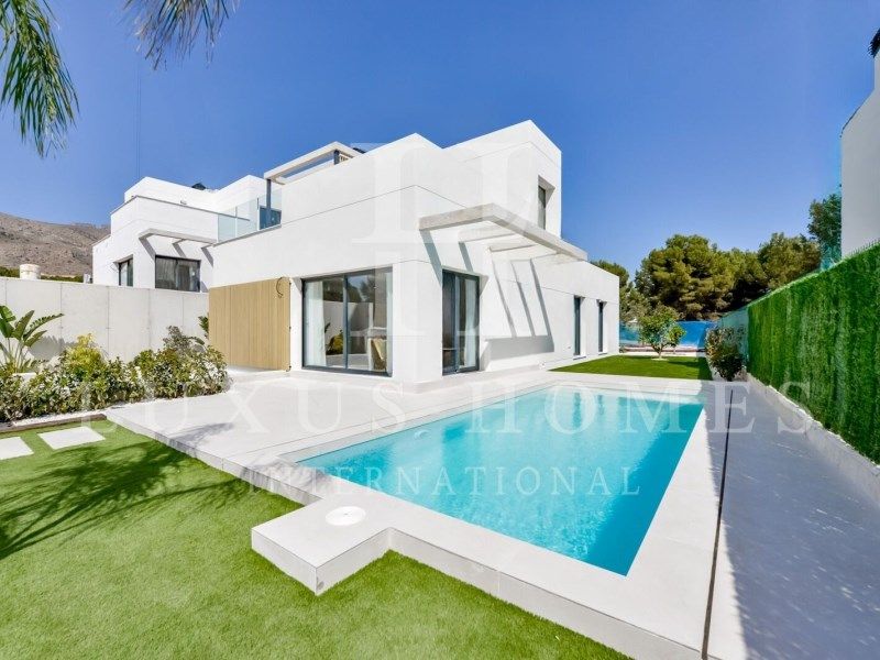 Property photo 1 of 41