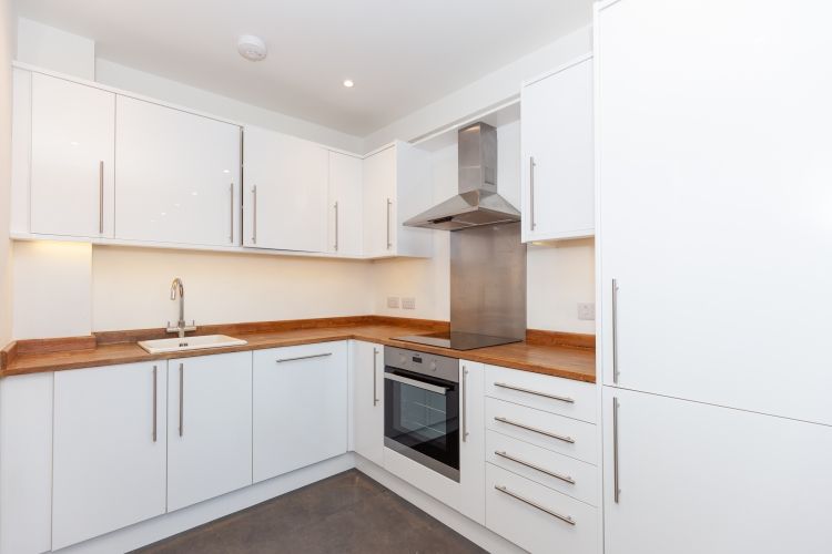 Property photo 2 of 7 185878