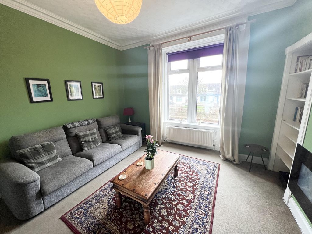 Property photo 2 of 21