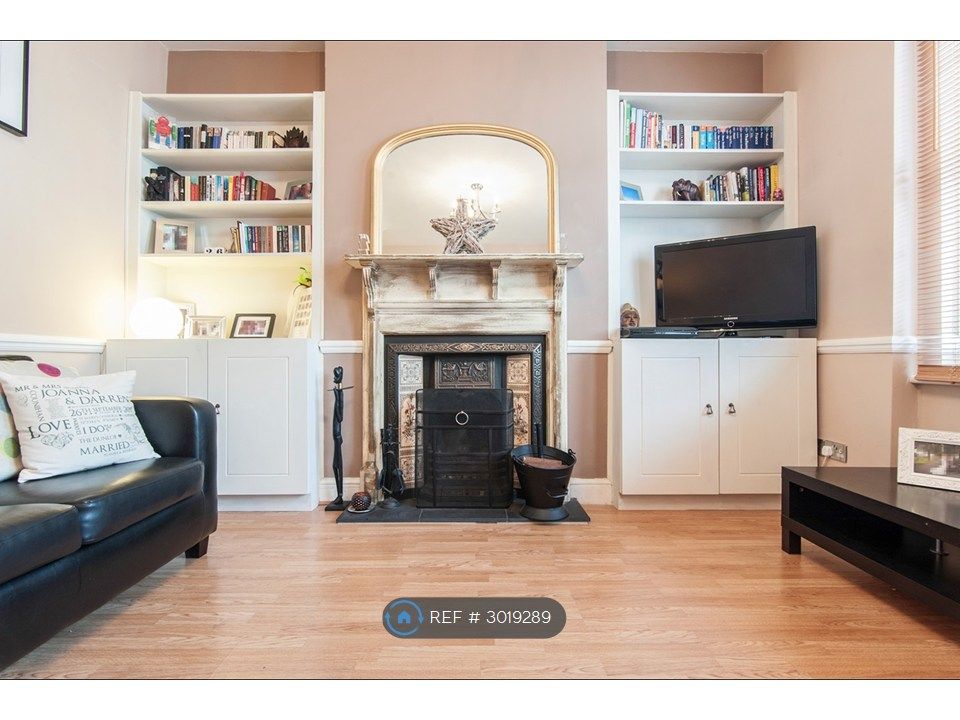 Property photo 2 of 24