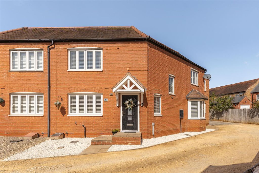 Property photo 1 of 22 8 Sage Close, Banbury-3.Jpg