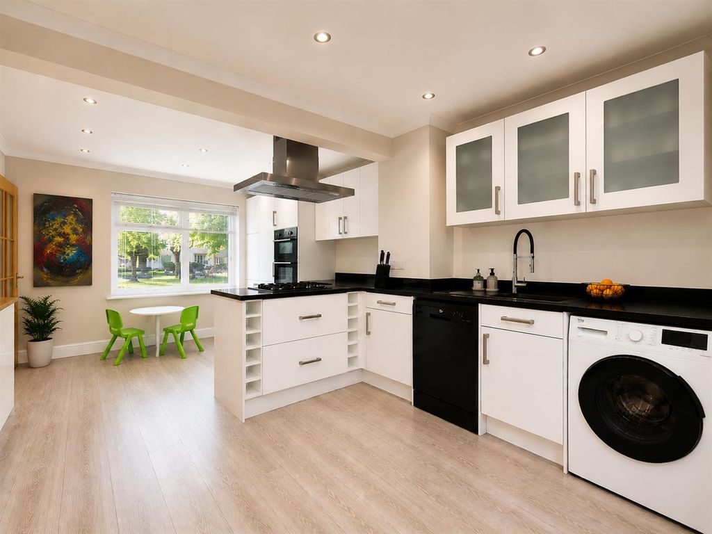 Property photo 3 of 12 d5E94835-0B73-405A-9E09-236249F14B00.Png