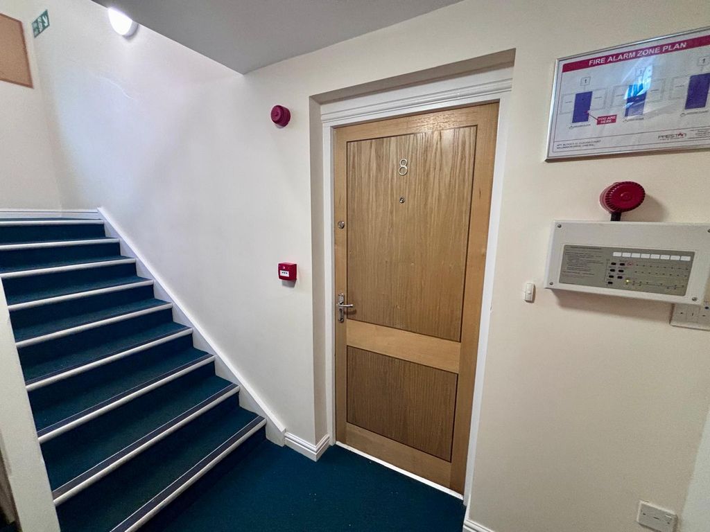 Property photo 2 of 16 Gallery