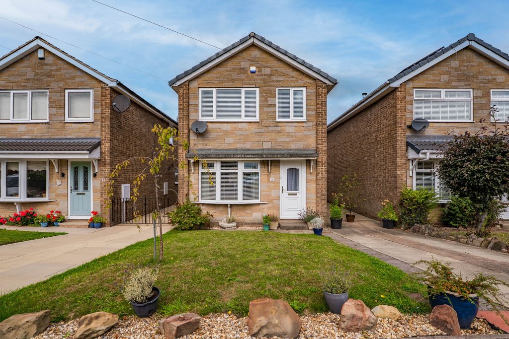 Property photo 1 of 27