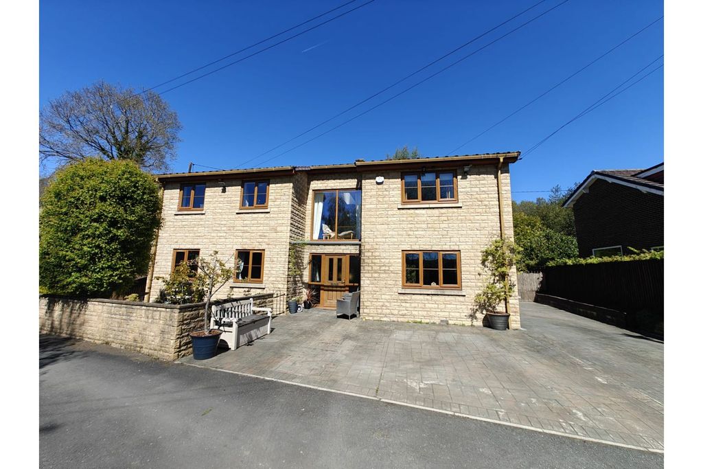 Property photo 1 of 48