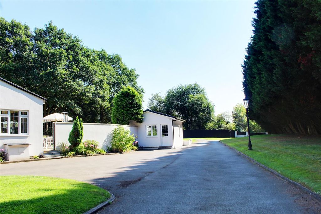 Additional image 23 of 5 bed detached house for saleDixons Hill Close, North Mymms AL9