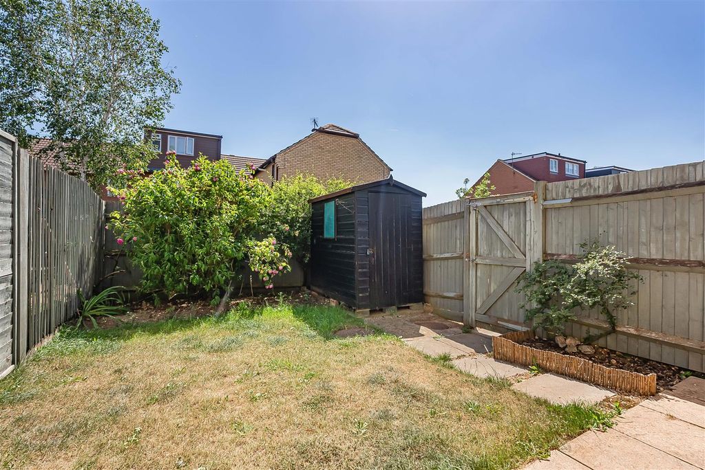 Additional image 5 of 1 bed end terrace house for saleThe Copse, Hertford SG13