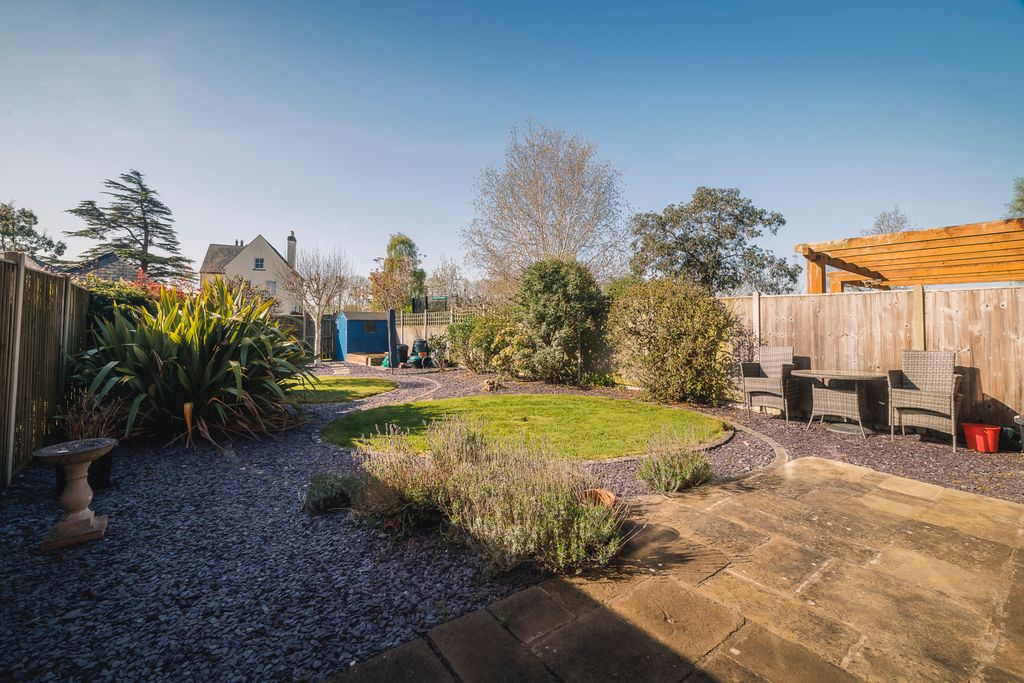 Property photo 3 of 18 Picture No. 05