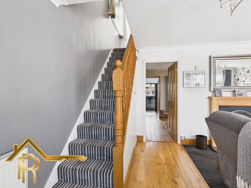 Property photo 2 of 24 Cam03016G0-Pr0046-Still001