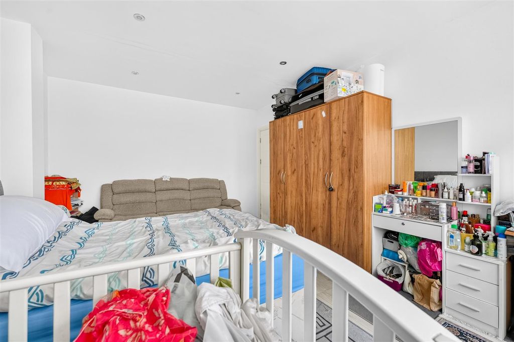 Property photo 3 of 27 12.Jpg