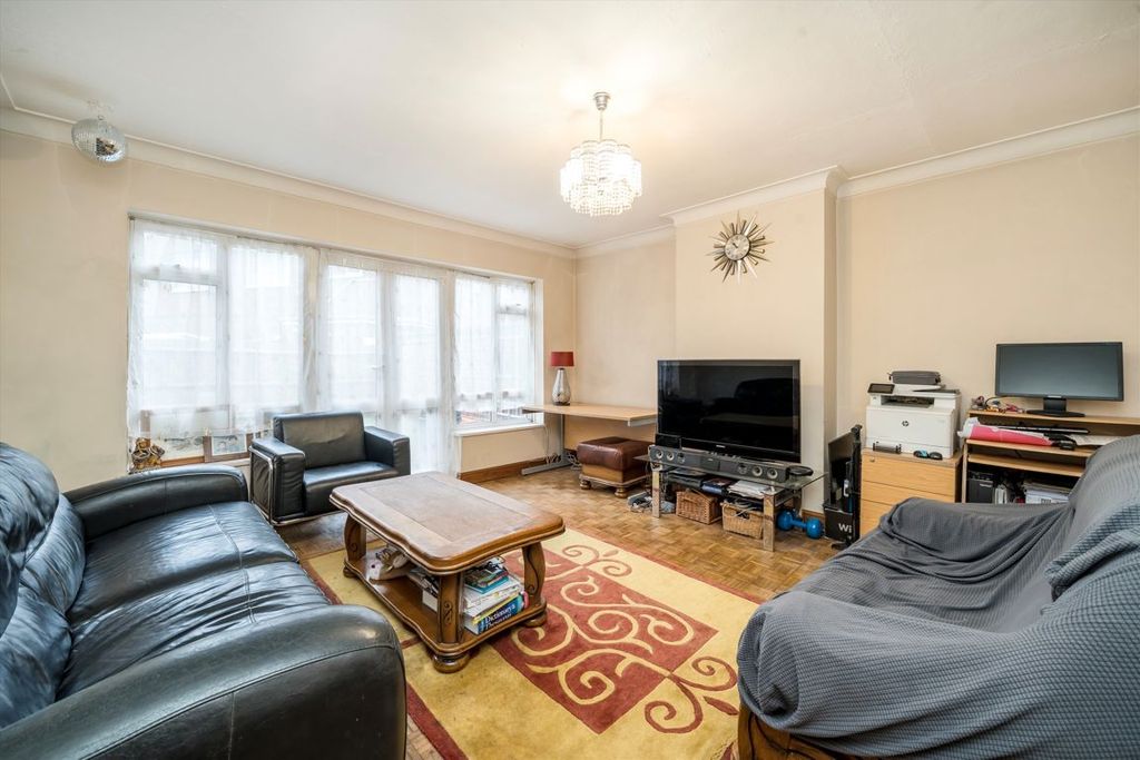 Property photo 2 of 6